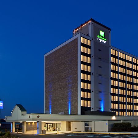 Holiday Inn Express Washington Dc Sw - Springfield By Ihg Exterior foto
