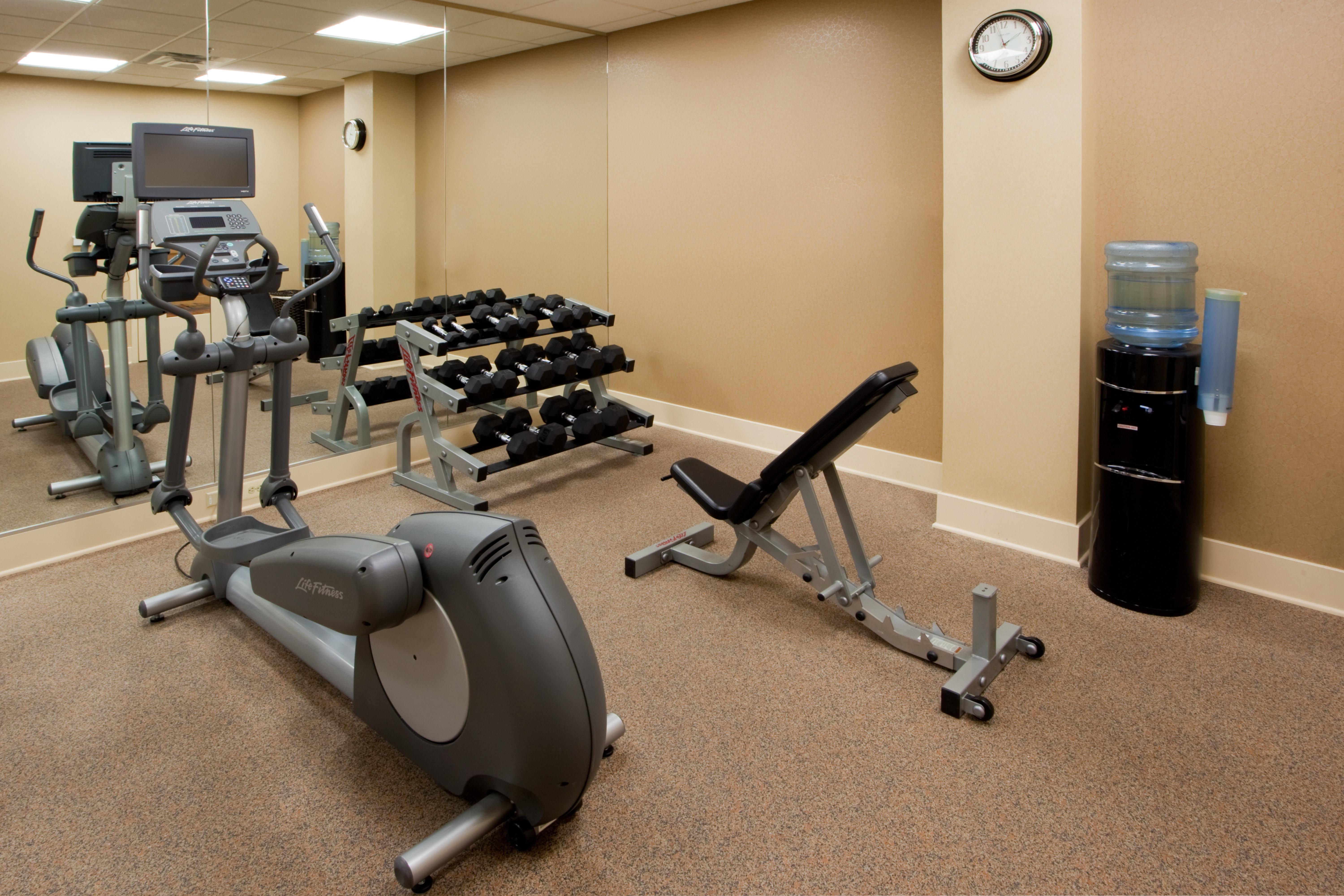 Holiday Inn Express Washington Dc Sw - Springfield By Ihg Exterior foto