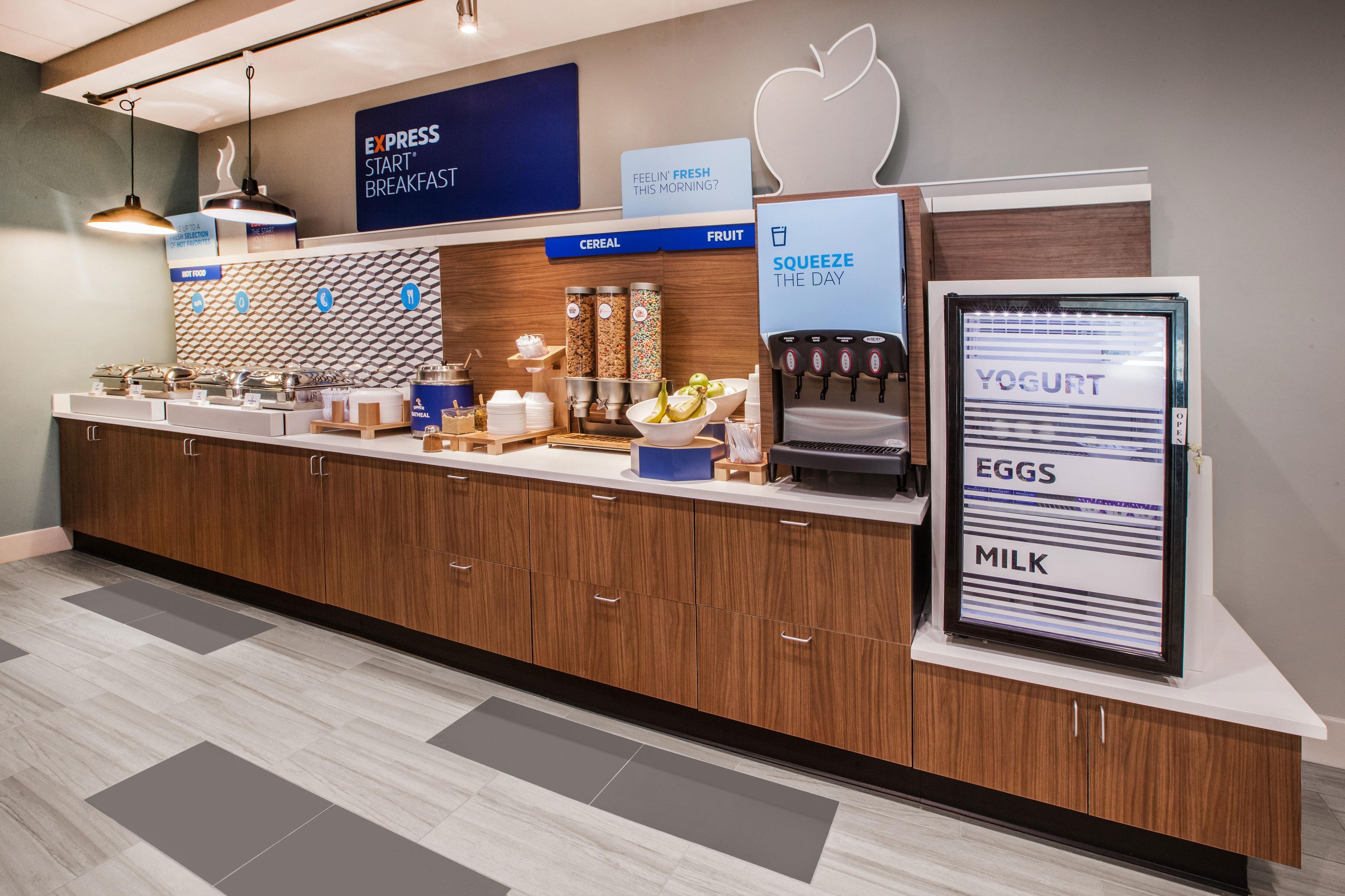 Holiday Inn Express Washington Dc Sw - Springfield By Ihg Exterior foto