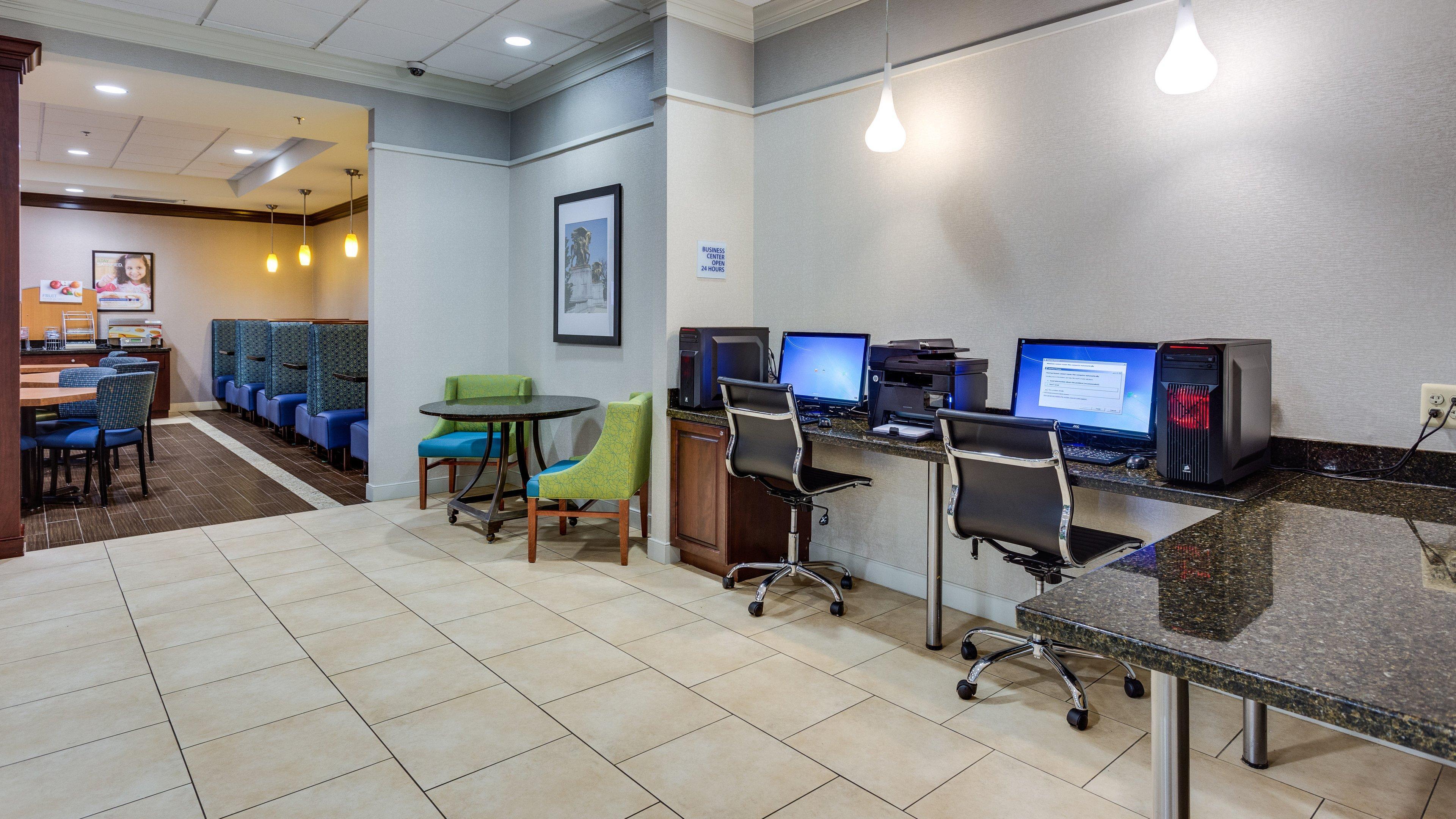 Holiday Inn Express Washington Dc Sw - Springfield By Ihg Exterior foto