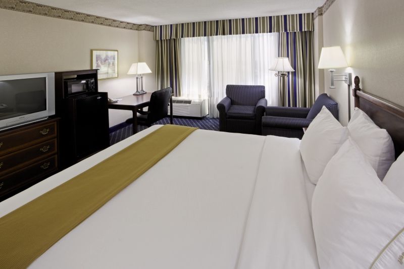 Holiday Inn Express Washington Dc Sw - Springfield By Ihg Exterior foto