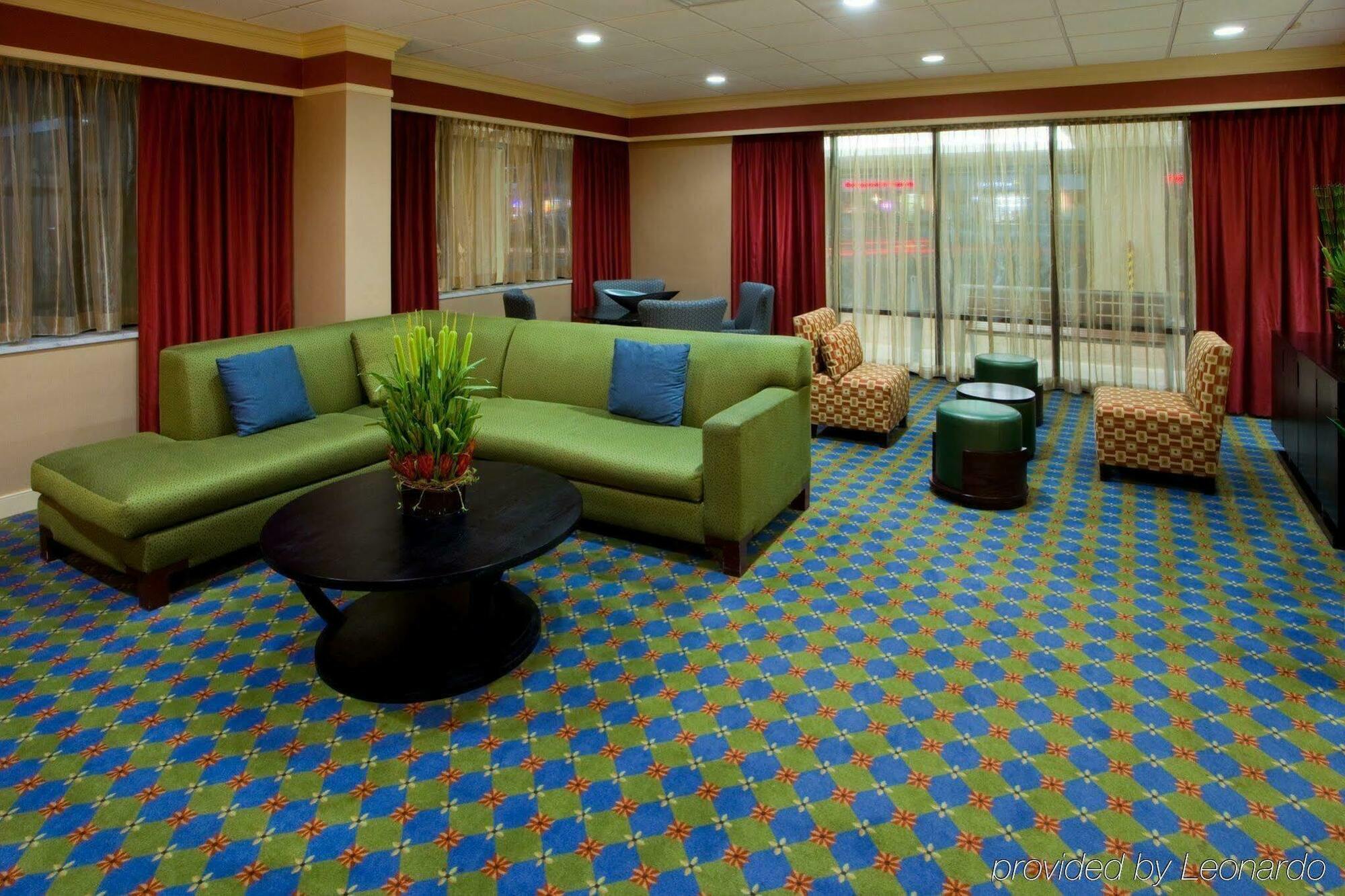 Holiday Inn Express Washington Dc Sw - Springfield By Ihg Exterior foto